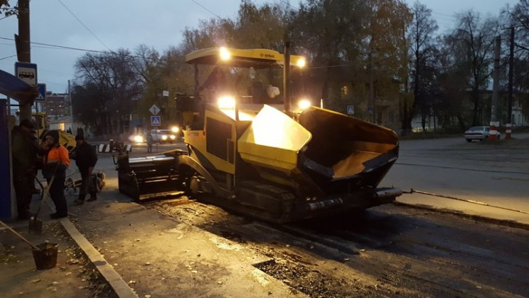 дороги;  Администрация Ульяновска заставила подрядчика переделать дорогу на Радищева